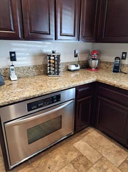 Top-Rated Cleaning Service's image